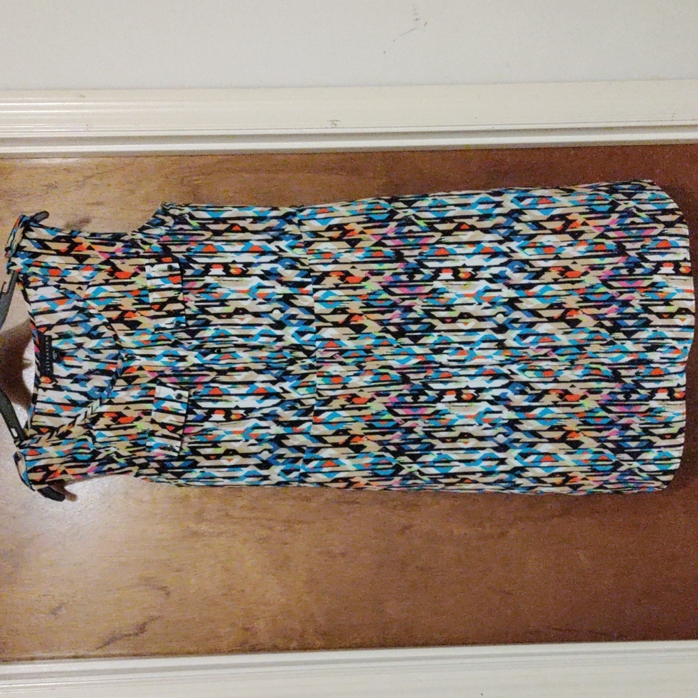 Dress - Picture 4 of 4